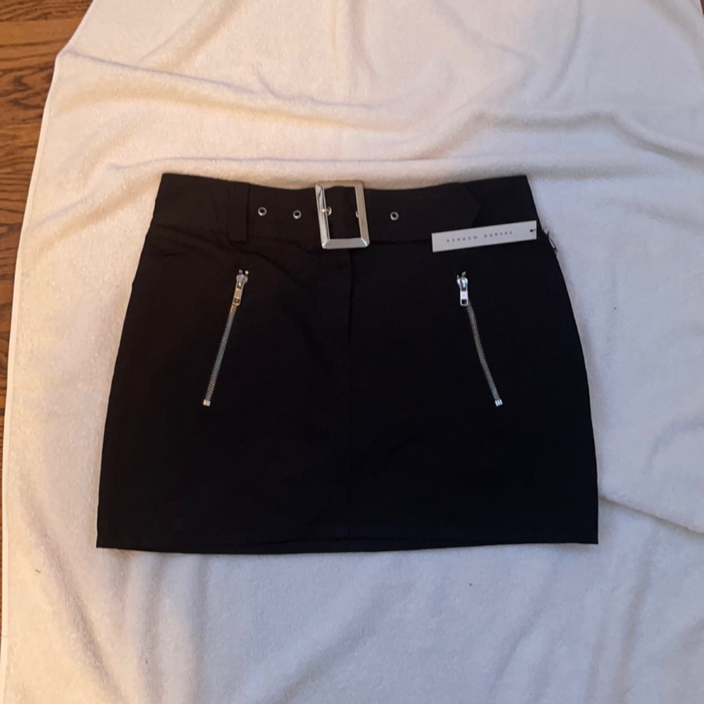 Black skirt perfect condition size medium